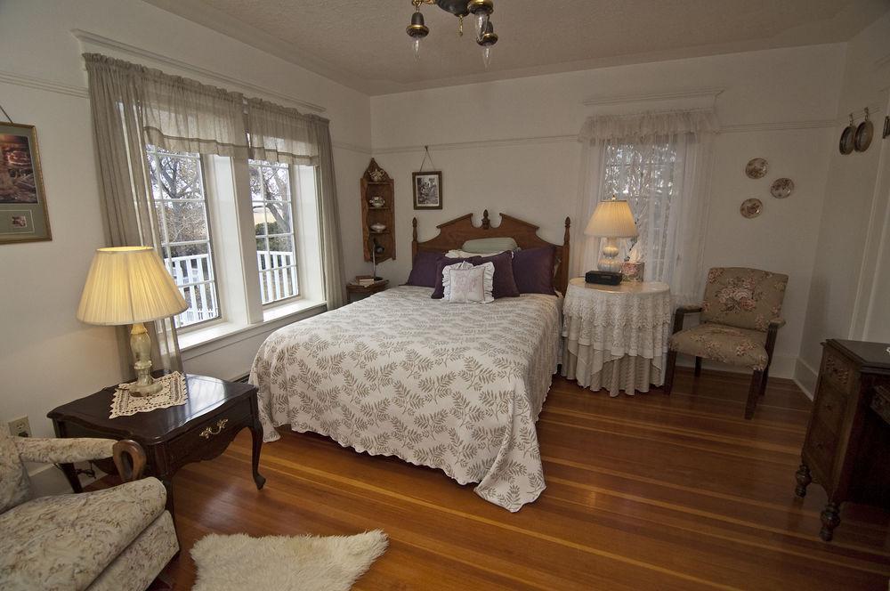Sproule Heritage Bed & Breakfast Strathmore Exterior foto